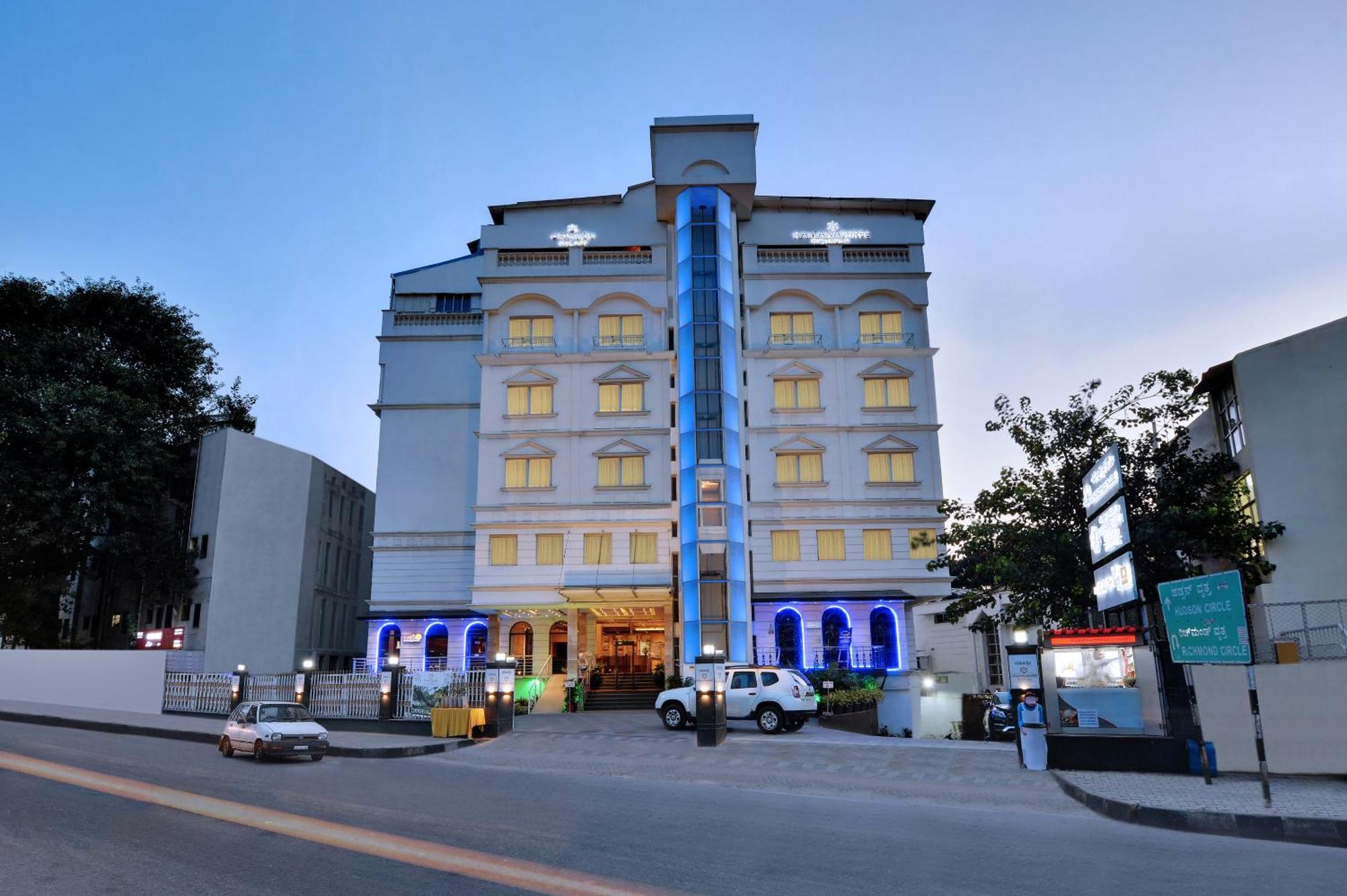 Hotel Ramanashree Richmond Bangalore Extérieur photo